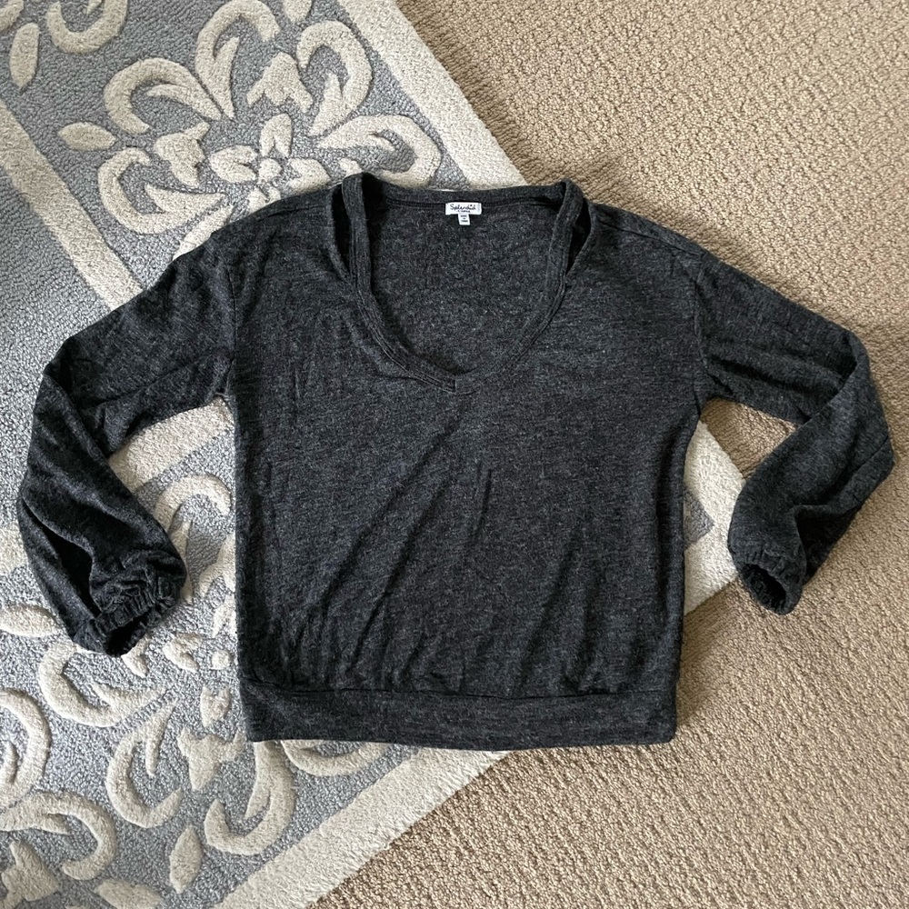Splendid gray sweater